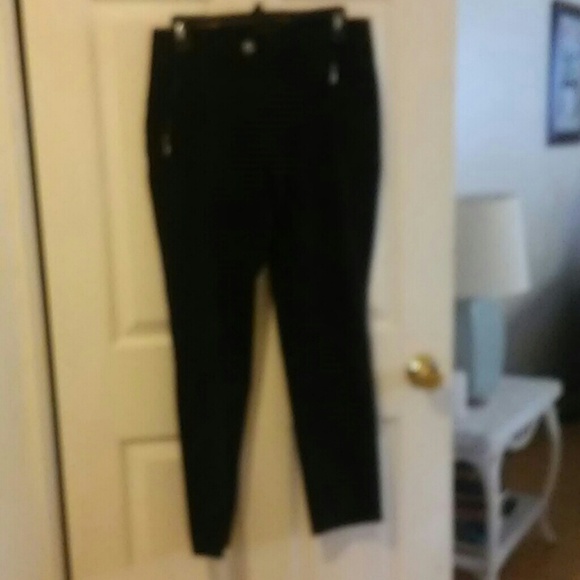 Clothes - Picture 7 of 8